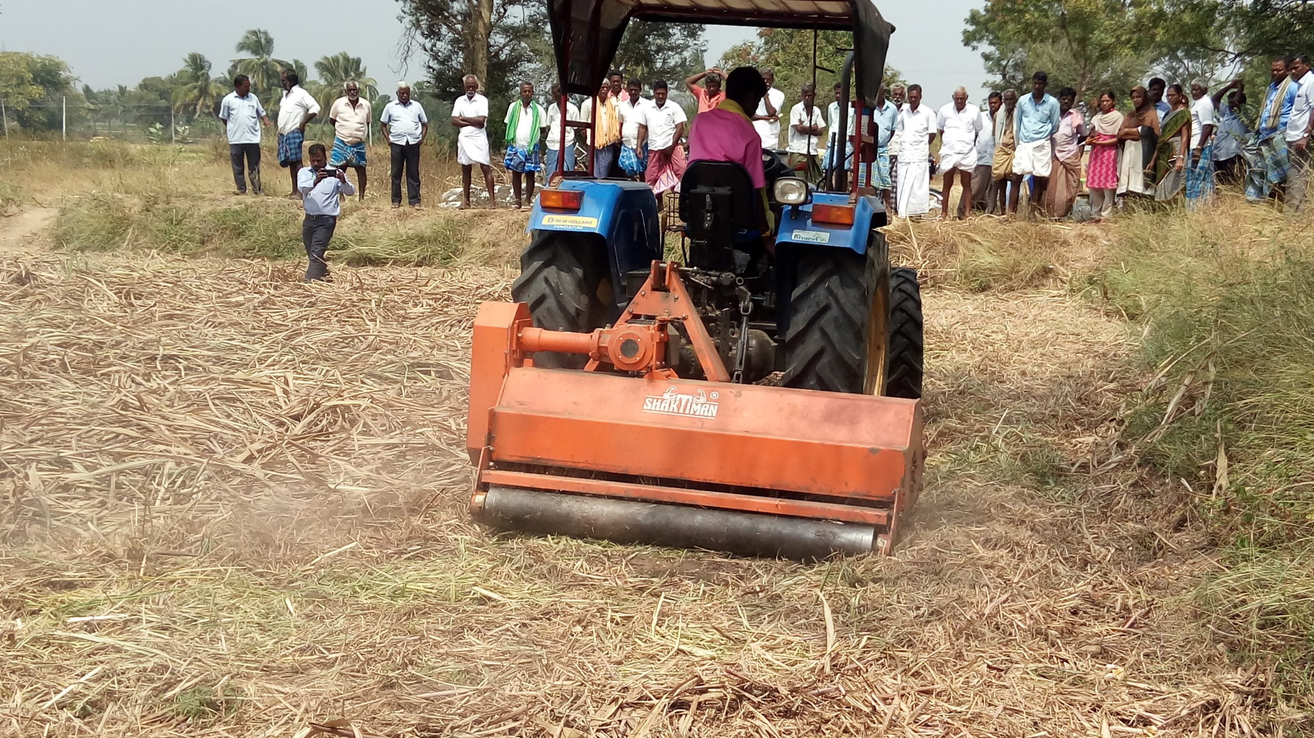 Insitu sugarcane trash composting-off bearer demo